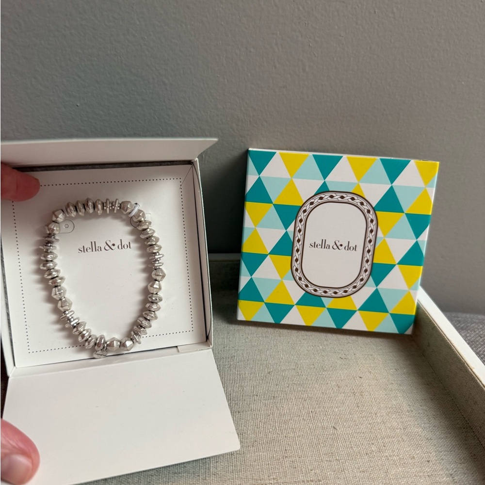 Stella & Dot Nicholette Stretch Bracelet
